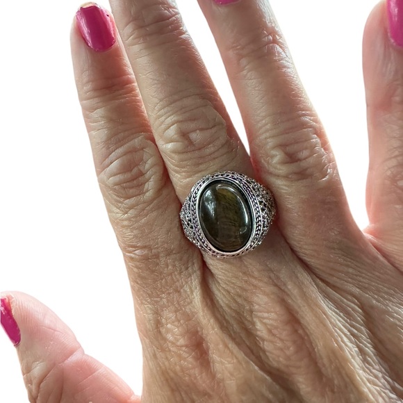 Brown Stone and Cut Metal Silver Oval Ring - Picture 3 of 7